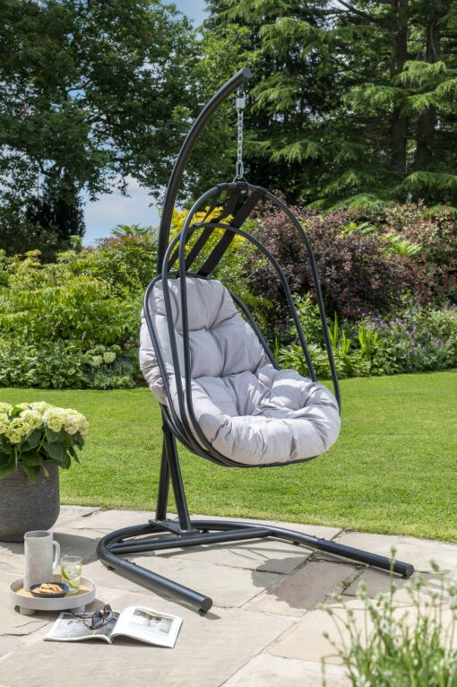 Norfolk Leisure Folding Basket Garden Chair